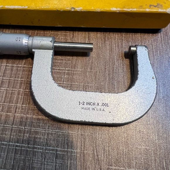 General 202 Outside Micrometer 1”- 2” Model‎ 202 Made in USA - Picture 4 of 10